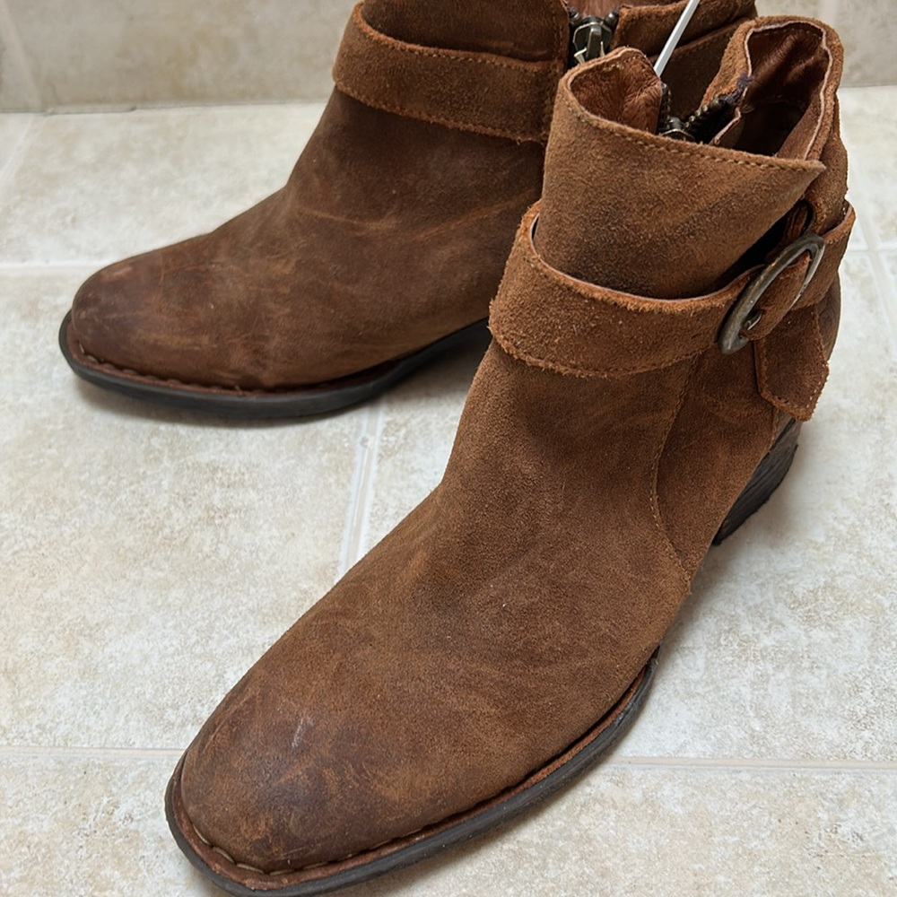 BORN Morroco Brown Suede side-zip Ankle Boots Size 7 - Picture 4 of 9